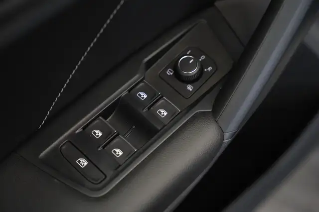 Volkswagen Tiguan view 10
