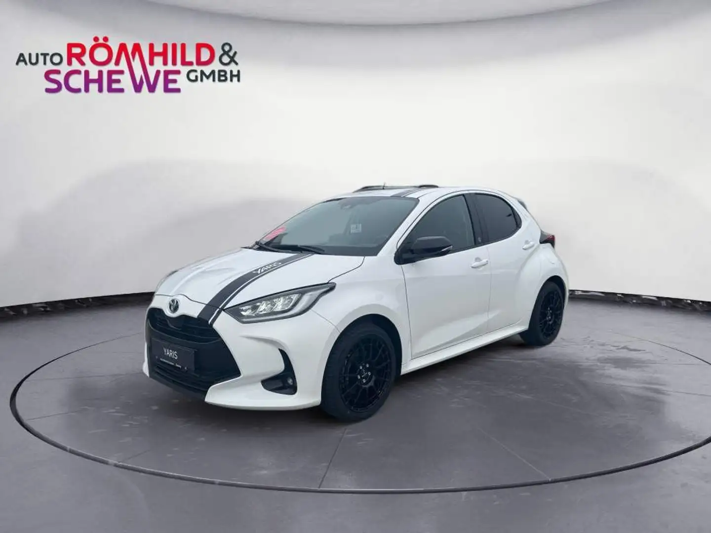 Toyota Yaris Hybrid 116 1.5 VVT-i R&S Sport Edition Wit - 1