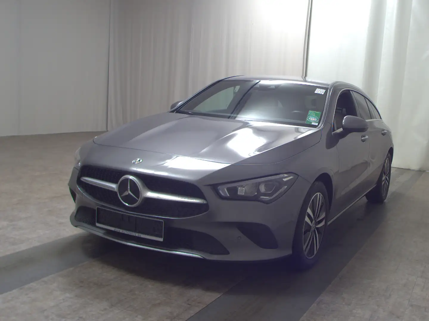 Mercedes-Benz CLA 220 d Shooting Brake SB Progressive ACC AHK Grey - 2