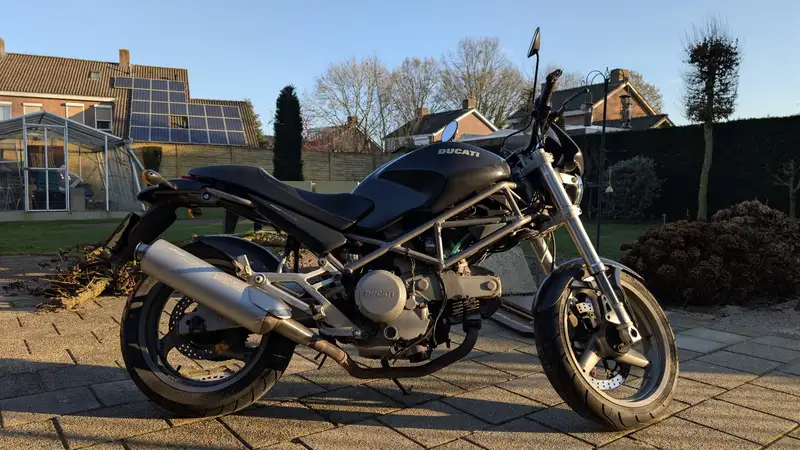 Ducati Monster 937