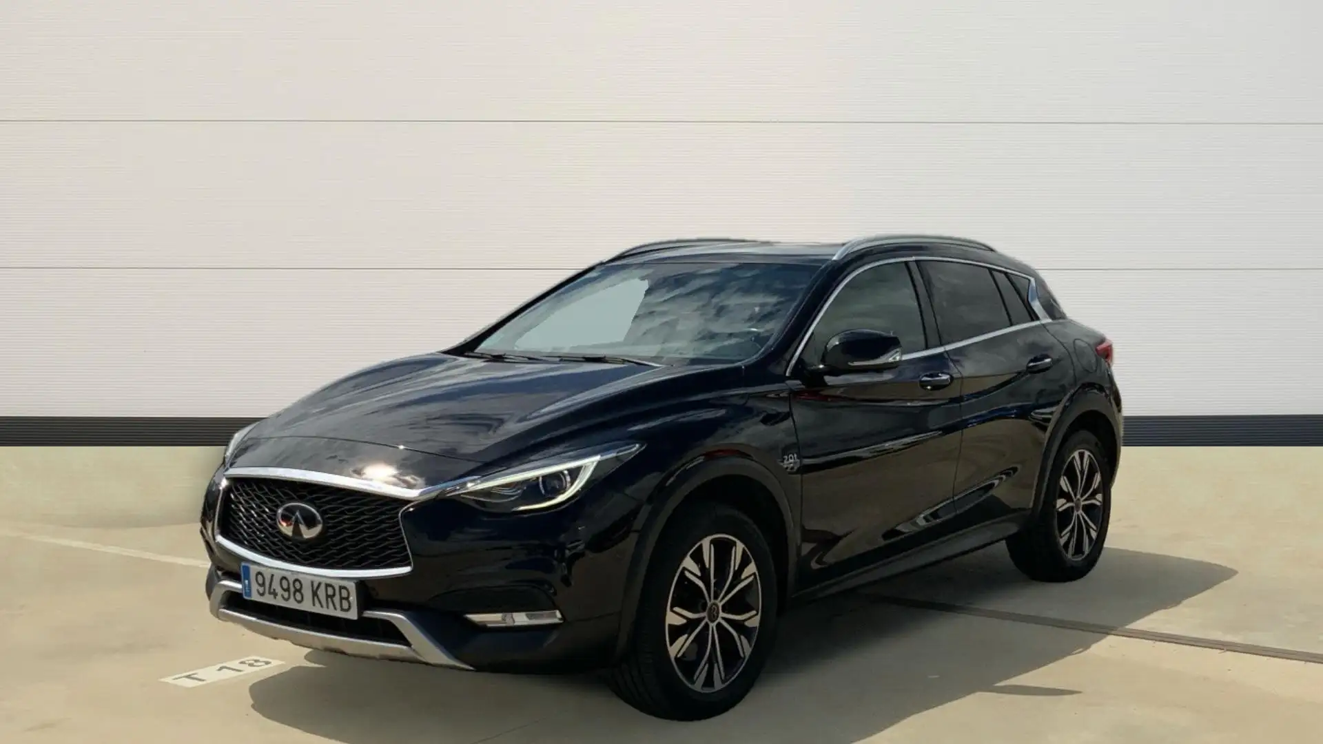 Infiniti QX30 2.0t Premium Tech AWD 7DCT - 2