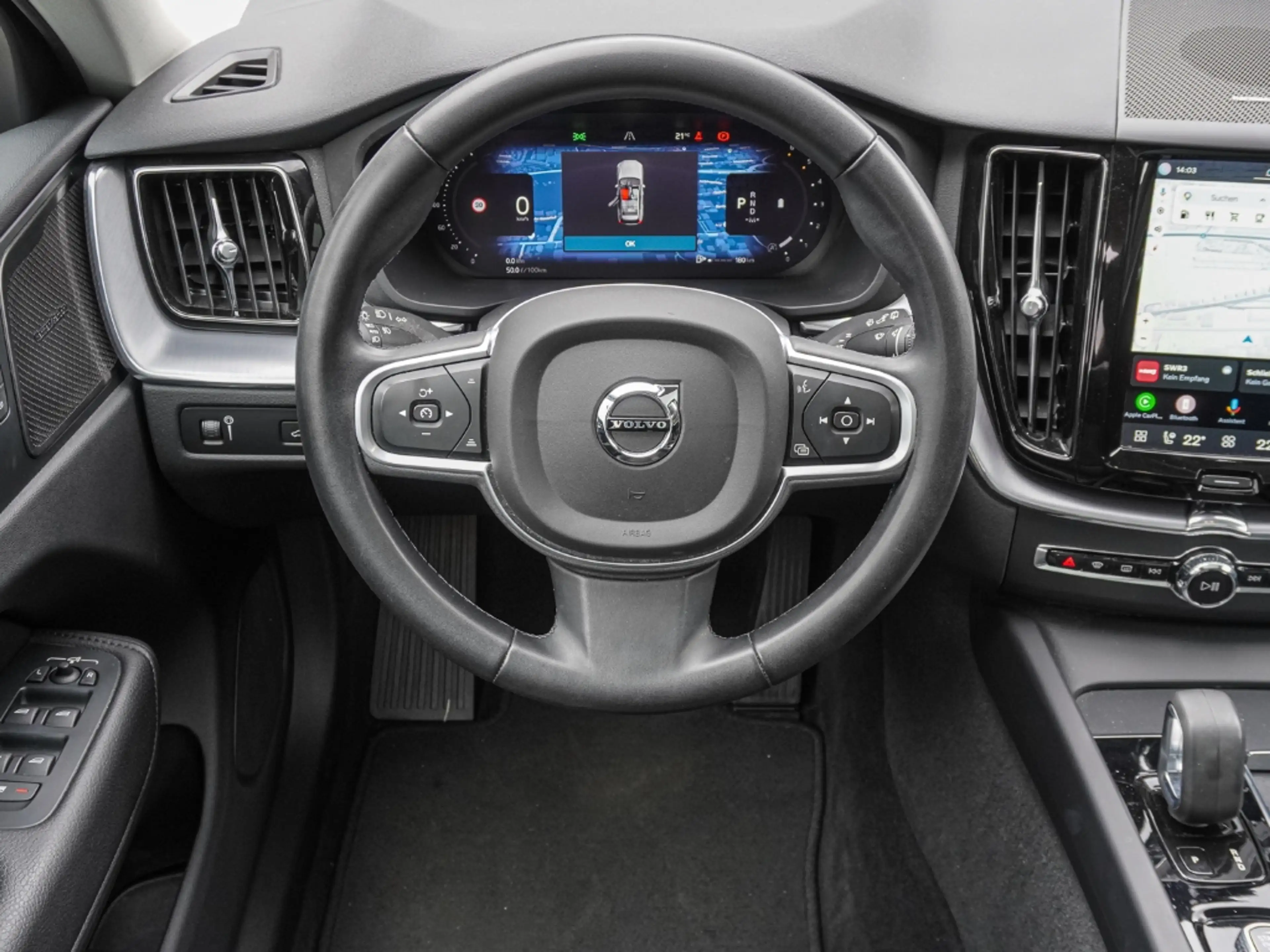 Volvo XC60 Momentum Pro AWD AHK El. Panodach Digitales Cockpi — photo 8