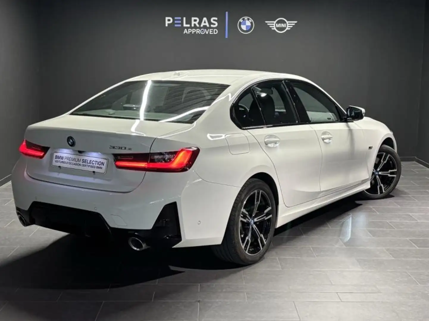 BMW 330 330eA 292ch M Sport Blanc - 2