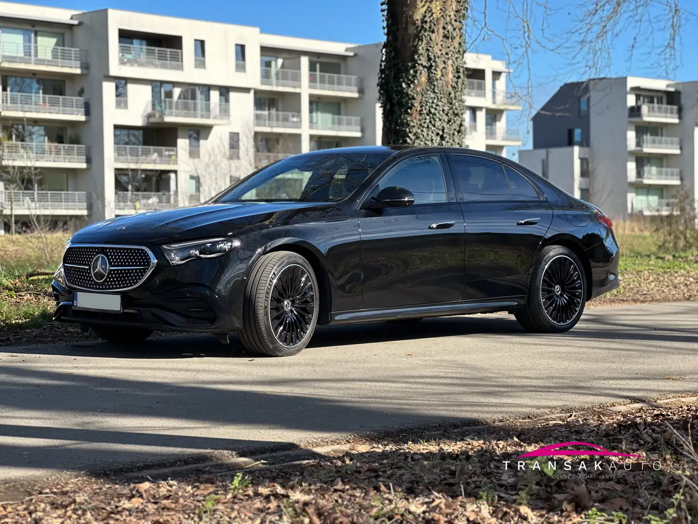 Mercedes-Benz E 300 E 300 de PHEV AMG Line Premium Plus Hybrid Schwarz - 2