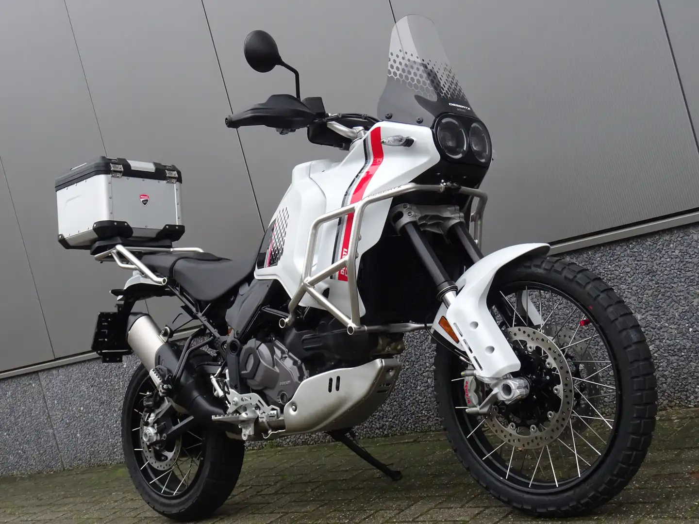 Ducati DesertX Wit - 2