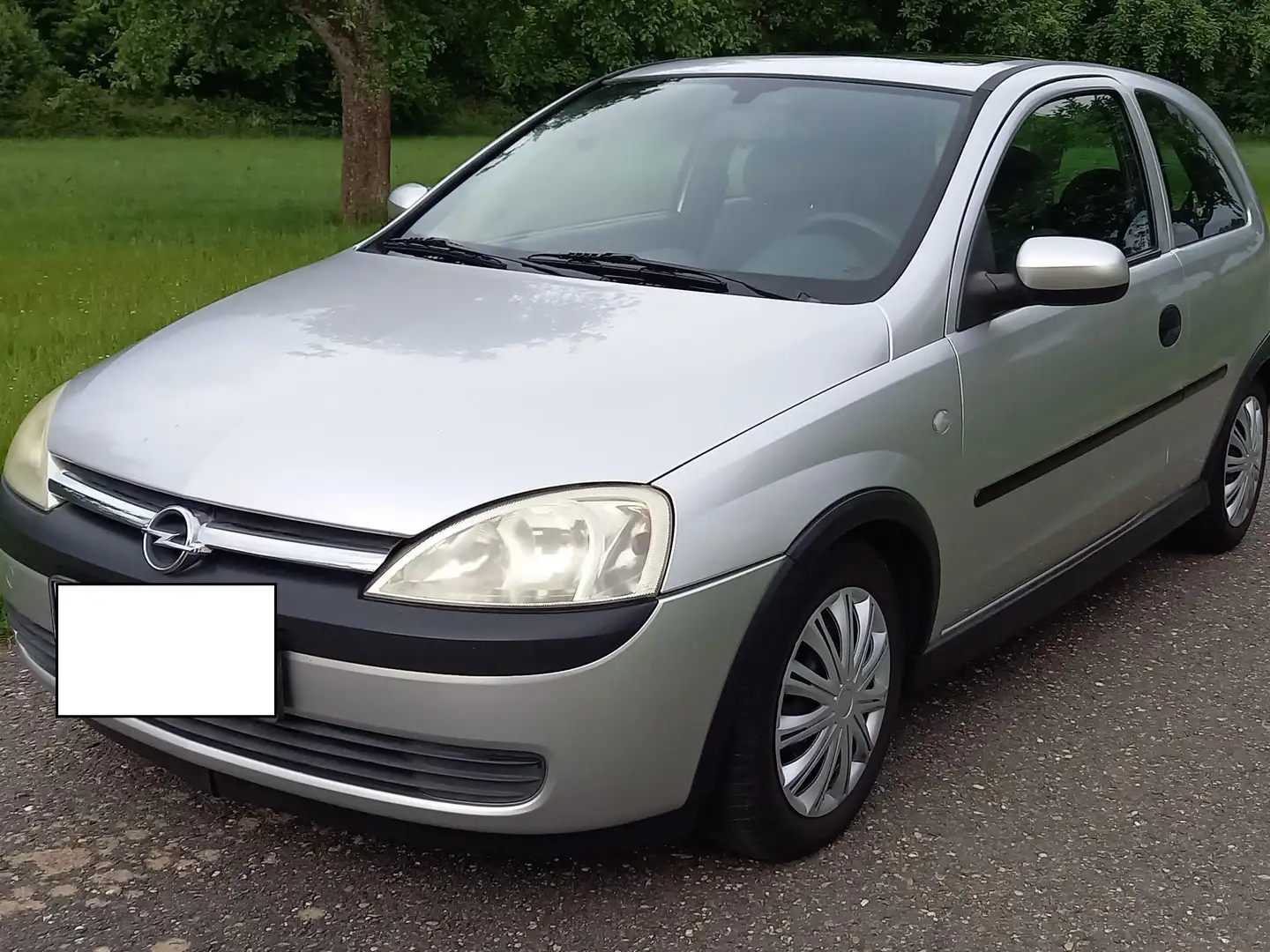 Opel Corsa C 1.2, 75 PS, HU 12/25, SD, ZV, el. FH, 4xAirbag Stříbrná - 1