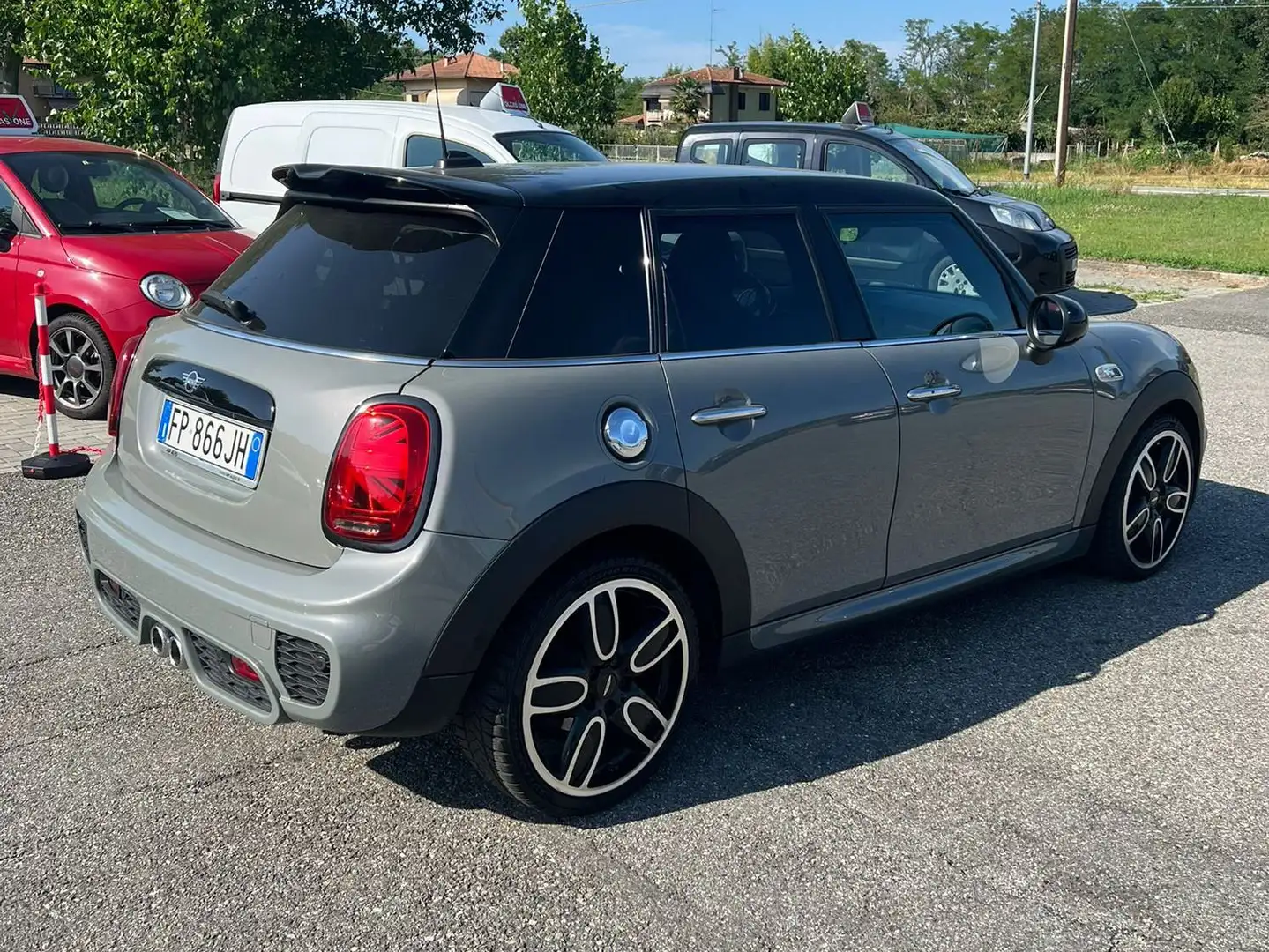 MINI Cooper SD Mini 5p 2.0 Cooper SD auto Grigio - 2