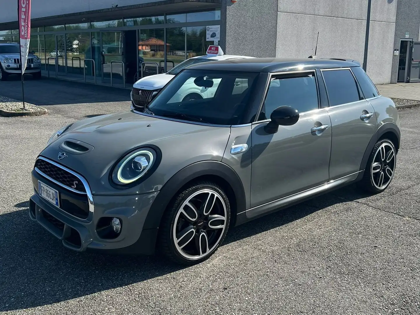 MINI Cooper SD Mini 5p 2.0 Cooper SD auto Grigio - 1