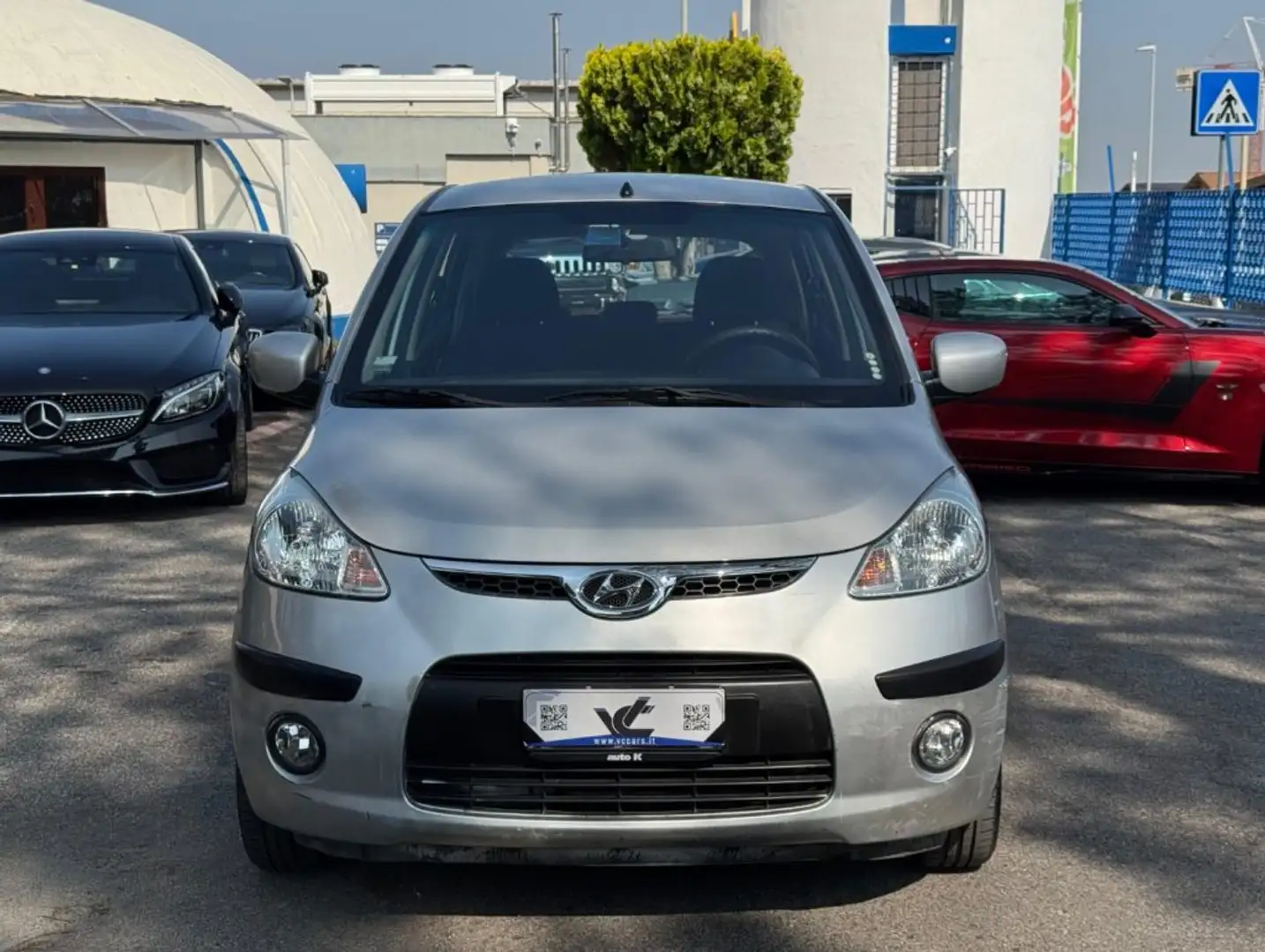 Hyundai i10 1.1 12V Active *NEOPATENTATI* Argento - 2