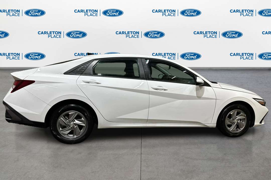 2026 Hyundai Elantra Essential  - Heated Seats — photo 1