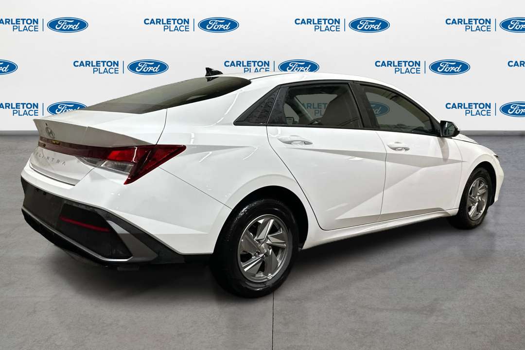 2026 Hyundai Elantra Essential  - Heated Seats — photo 1