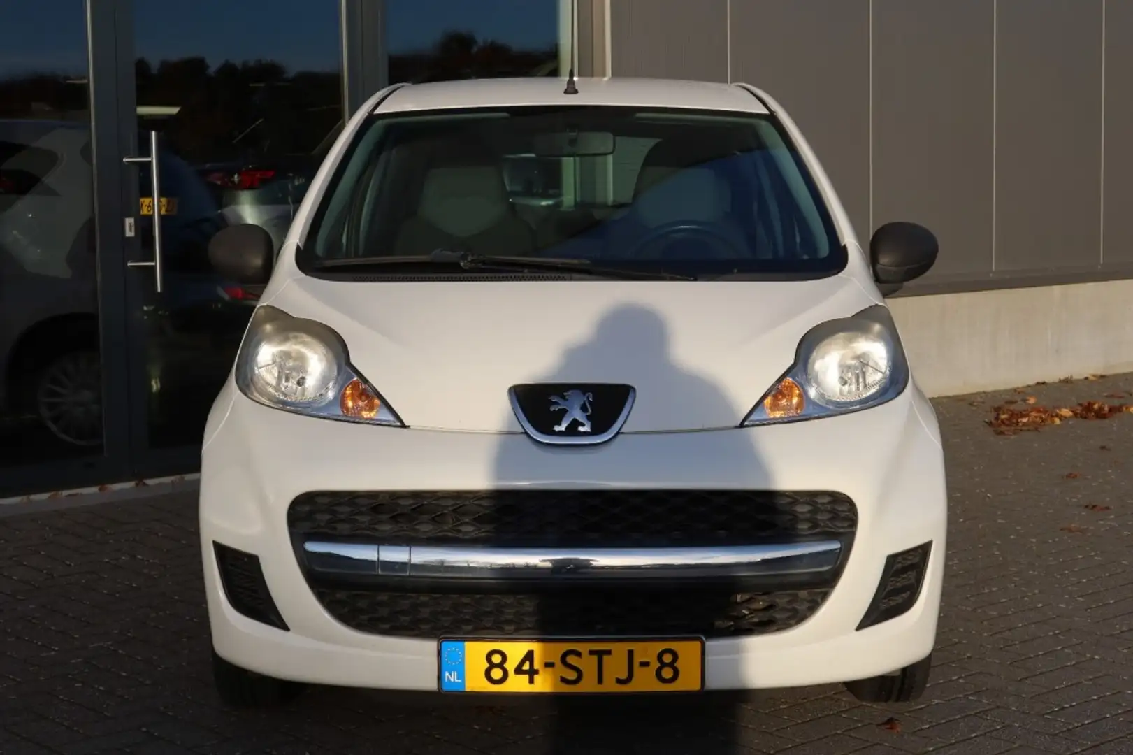 Peugeot 107 XR 1.0 Airco Blanc - 2
