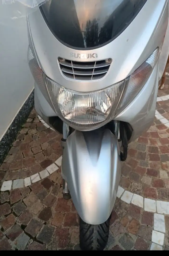 Suzuki Burgman 400 Argintiu - 2