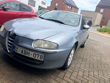 147 1.6i 16v TS Full Options * Prête à immat.* 12 mois GARANTIE