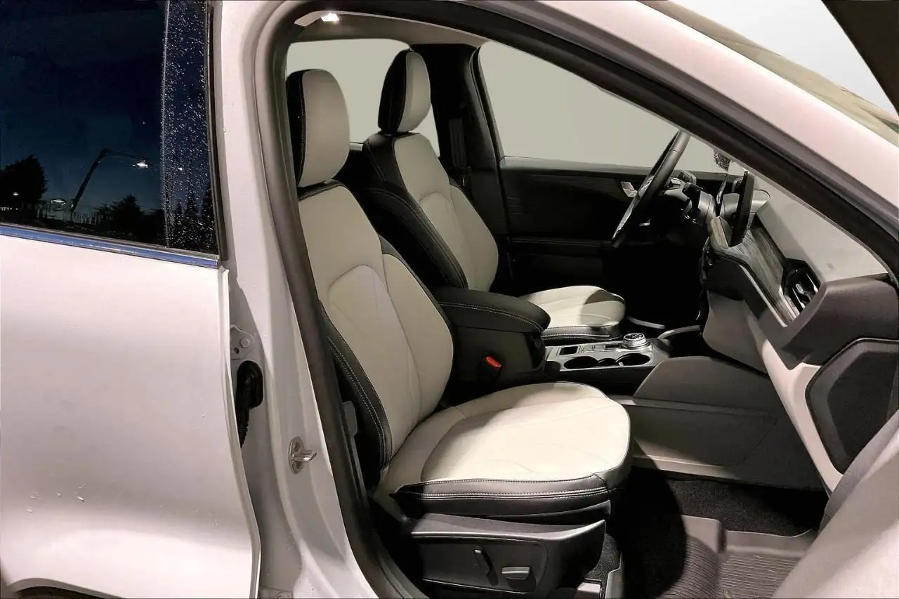 Ford Escape снимка Ford Escape