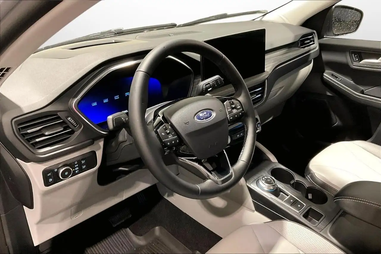 Ford Escape снимка Ford Escape