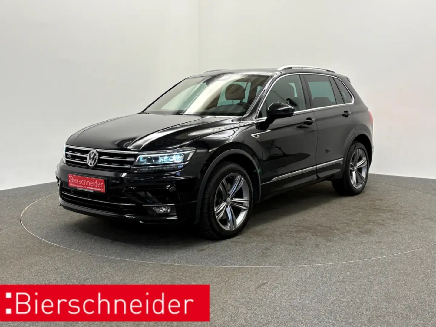 Volkswagen Tiguan 2.0 TDI 4Mo DSG RLine DIGITAL COCKPIT 19 PANO AREA Schwarz - 1