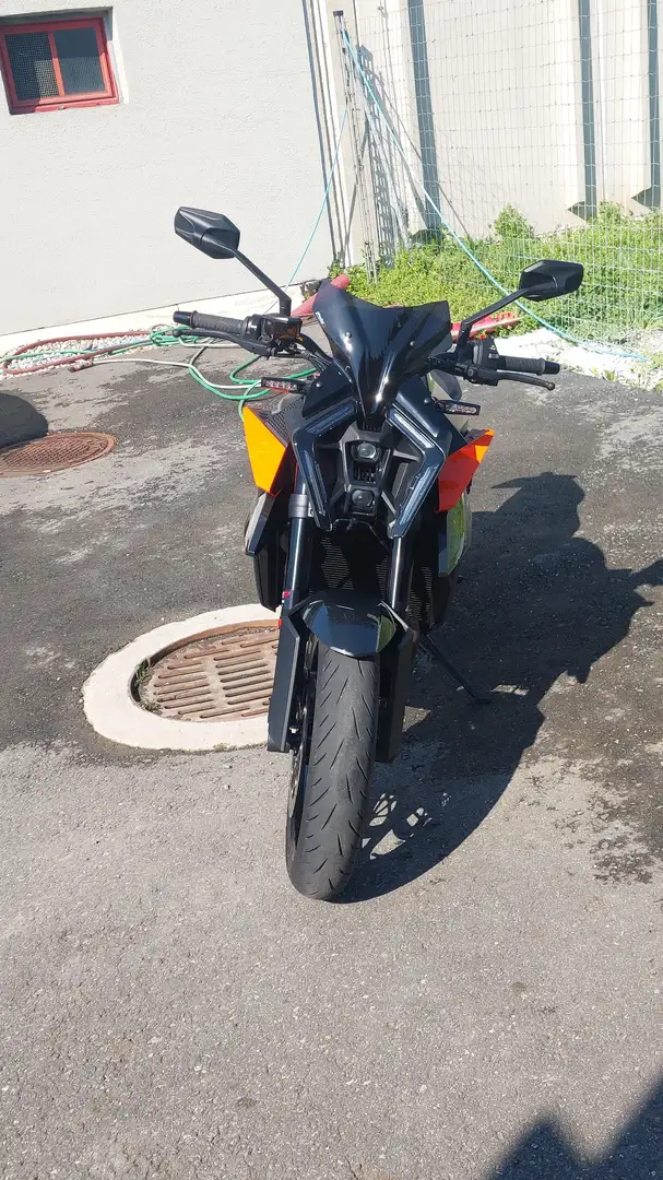 KTM 990 Super Duke Schwarz - 1