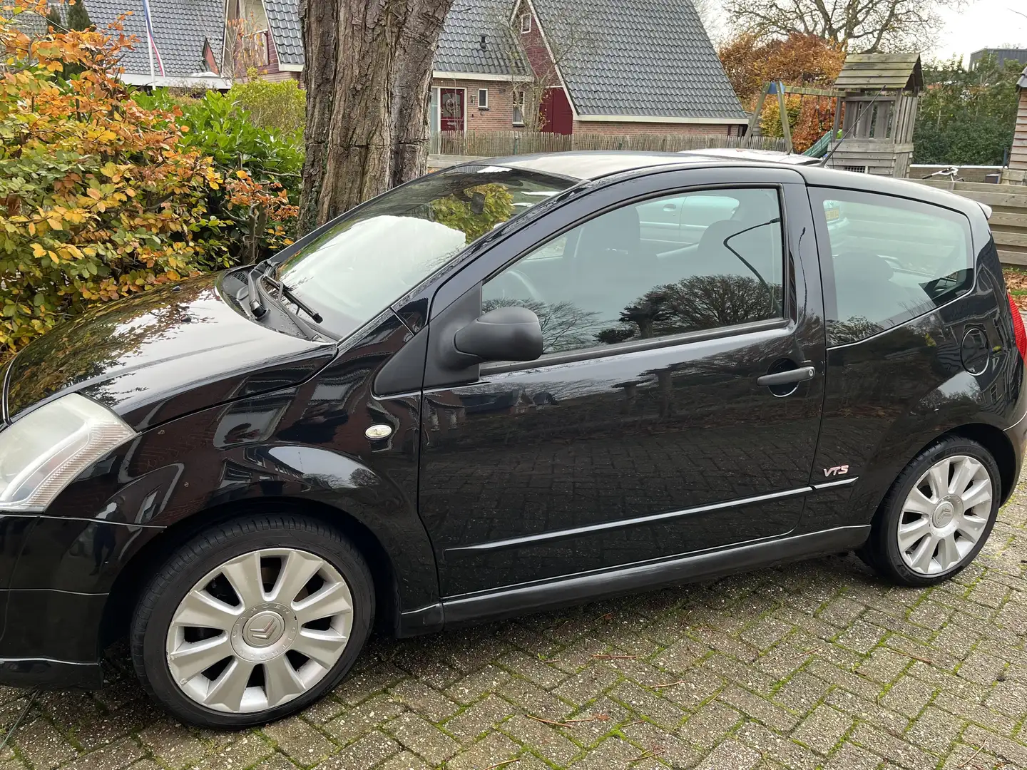 Citroen C2 1.6i-16V VTS 122pk Zwart - 2