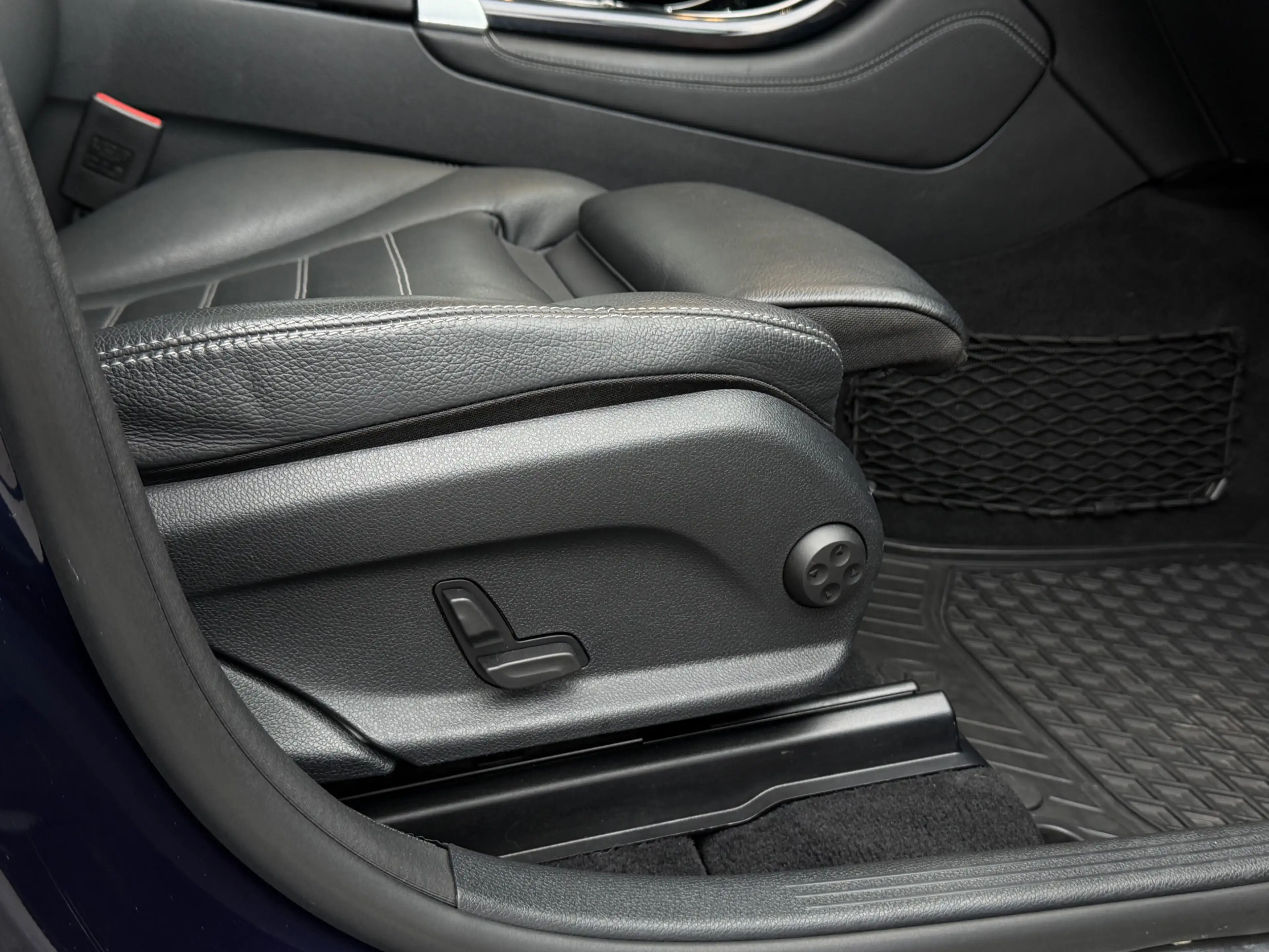Mercedes-Benz GLC 350 350e 4MATIC Premium I PHEV I Clima I Leder I Pano. — photo 19