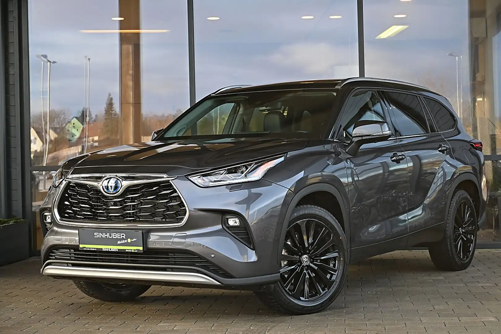 Toyota Highlander 2,5 Hybrid VIP AWD 7 Sitze, ACC, adapt. LED, Na... Grau - 1