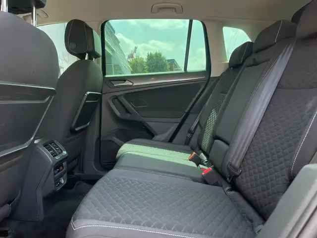 Volkswagen Tiguan view 11