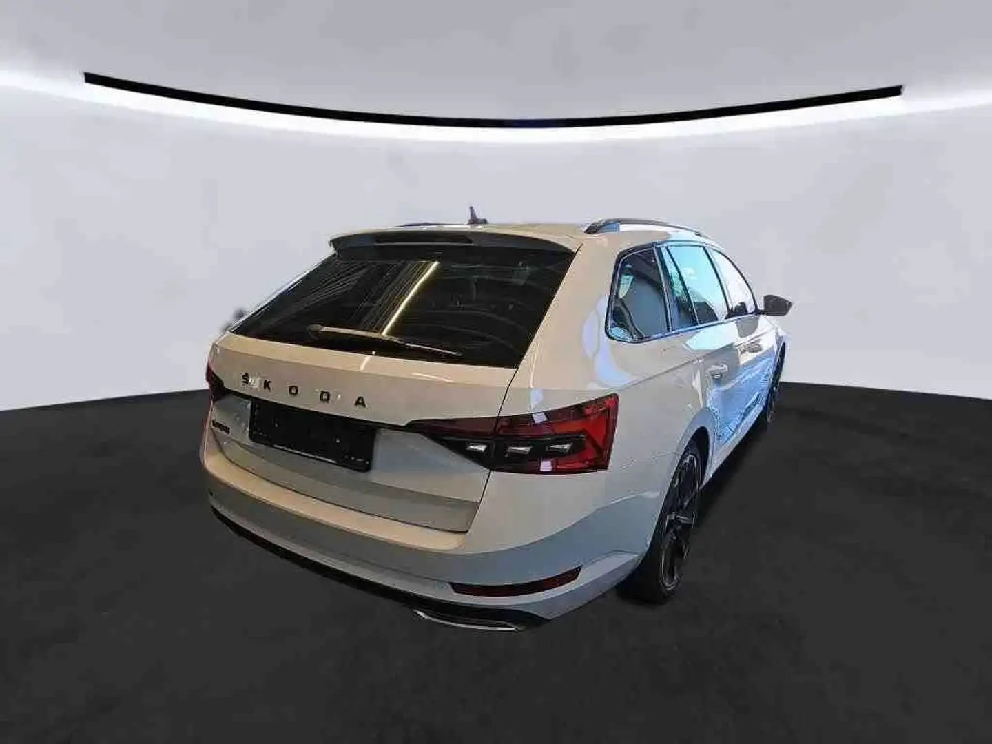 Skoda Superb Combi Sportline2.0TDI DSG Navi AHK Weiß - 2