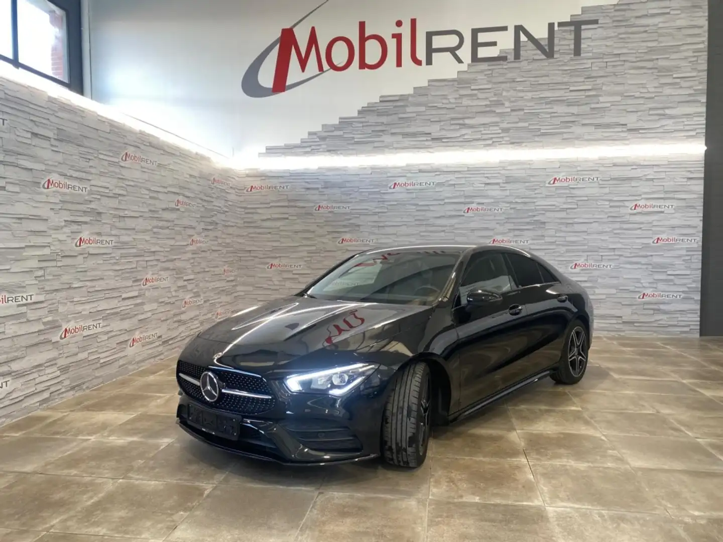 Mercedes-Benz CLA 180 Schwarz - 1