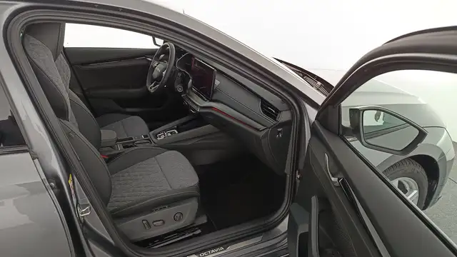 Skoda Octavia view 10