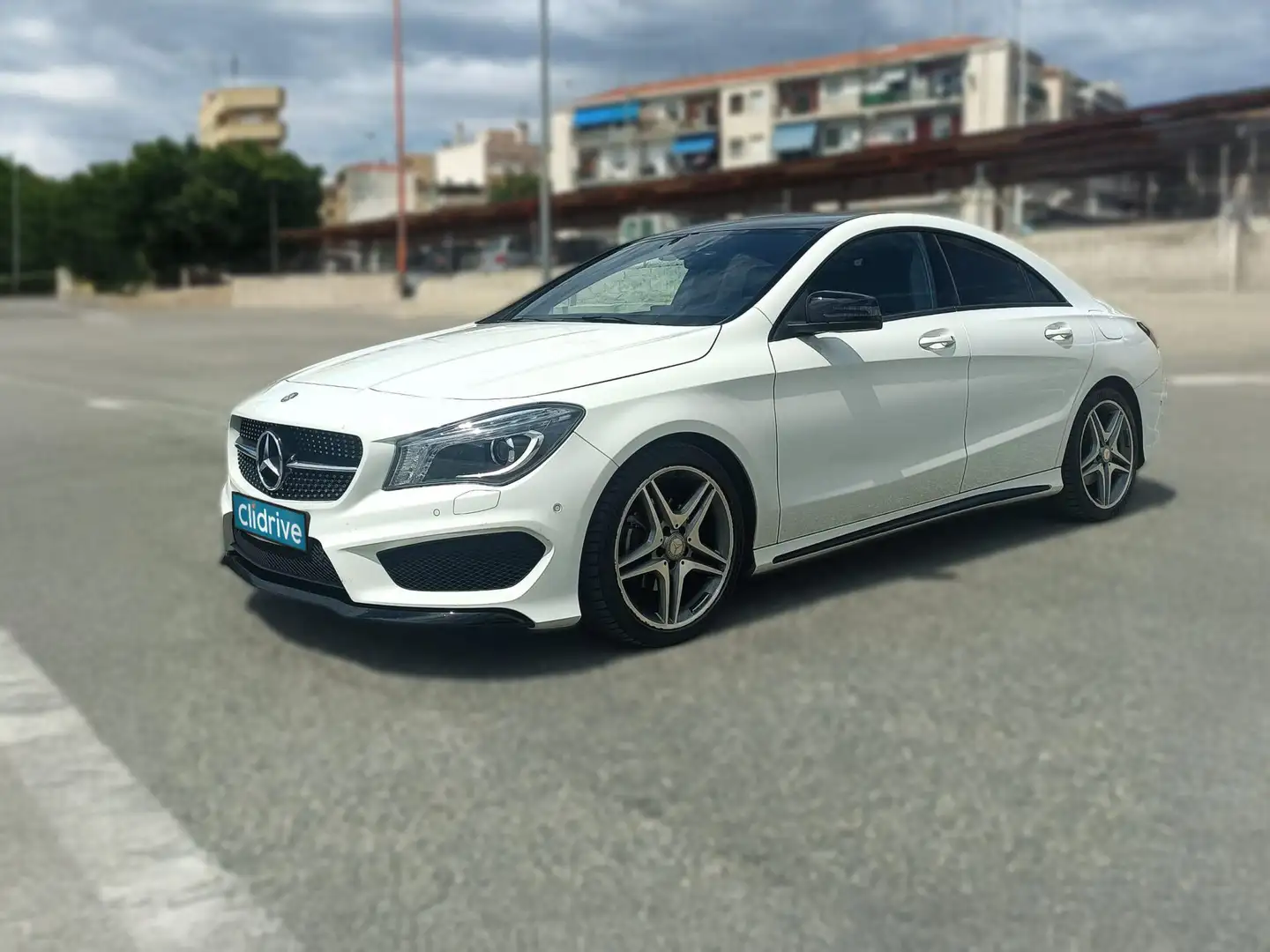 Mercedes-Benz CLA 200 AMG Line Blanco - 2