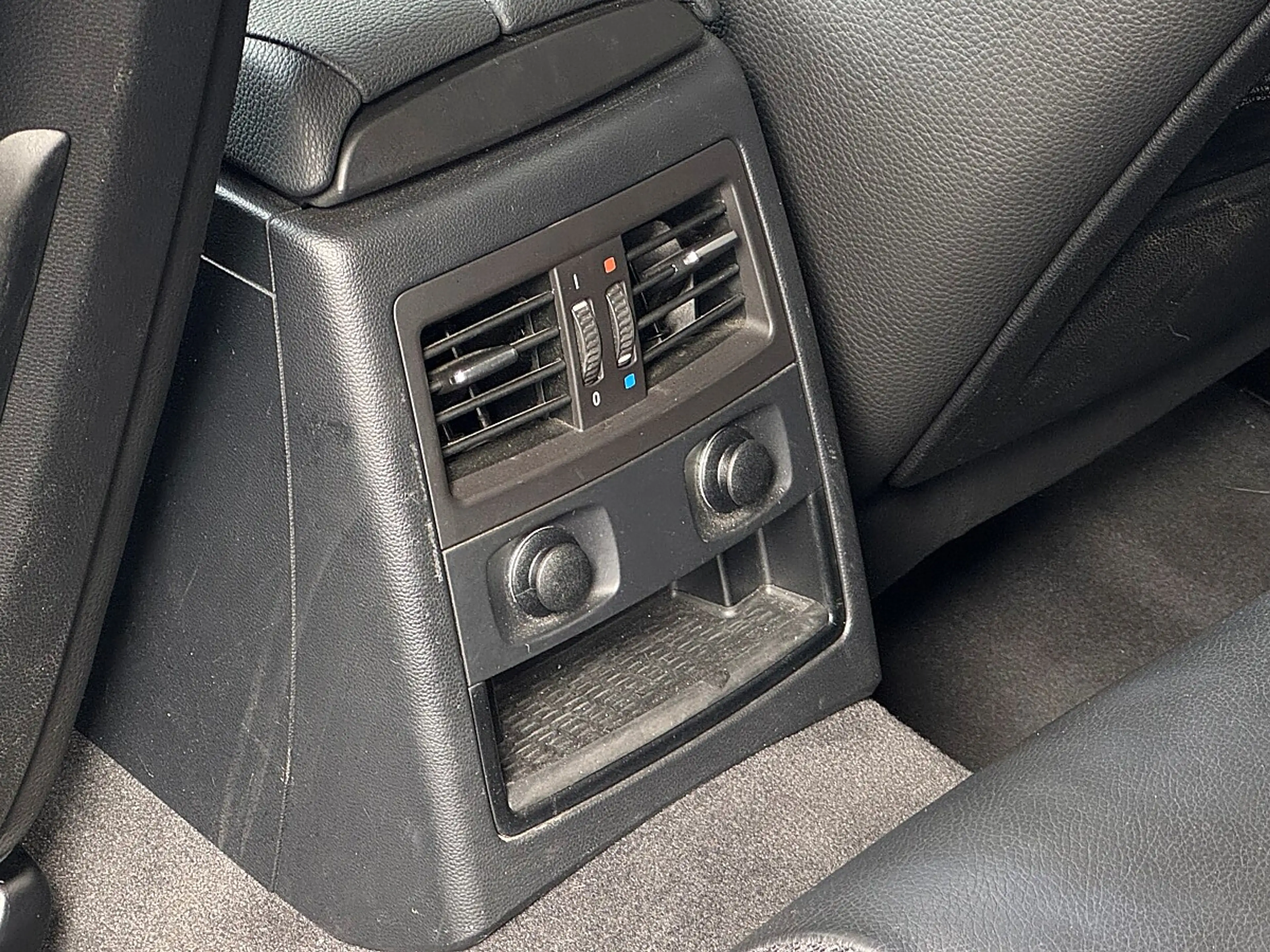 BMW 316 d Touring Österreich-Paket — photo 11