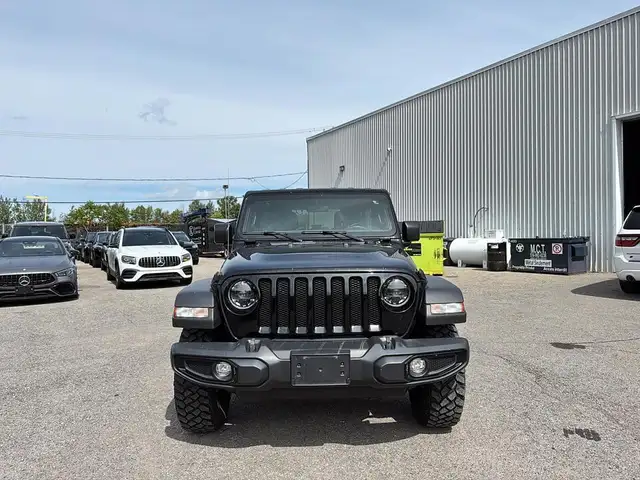 Jeep Wrangler 2023 — photo 2