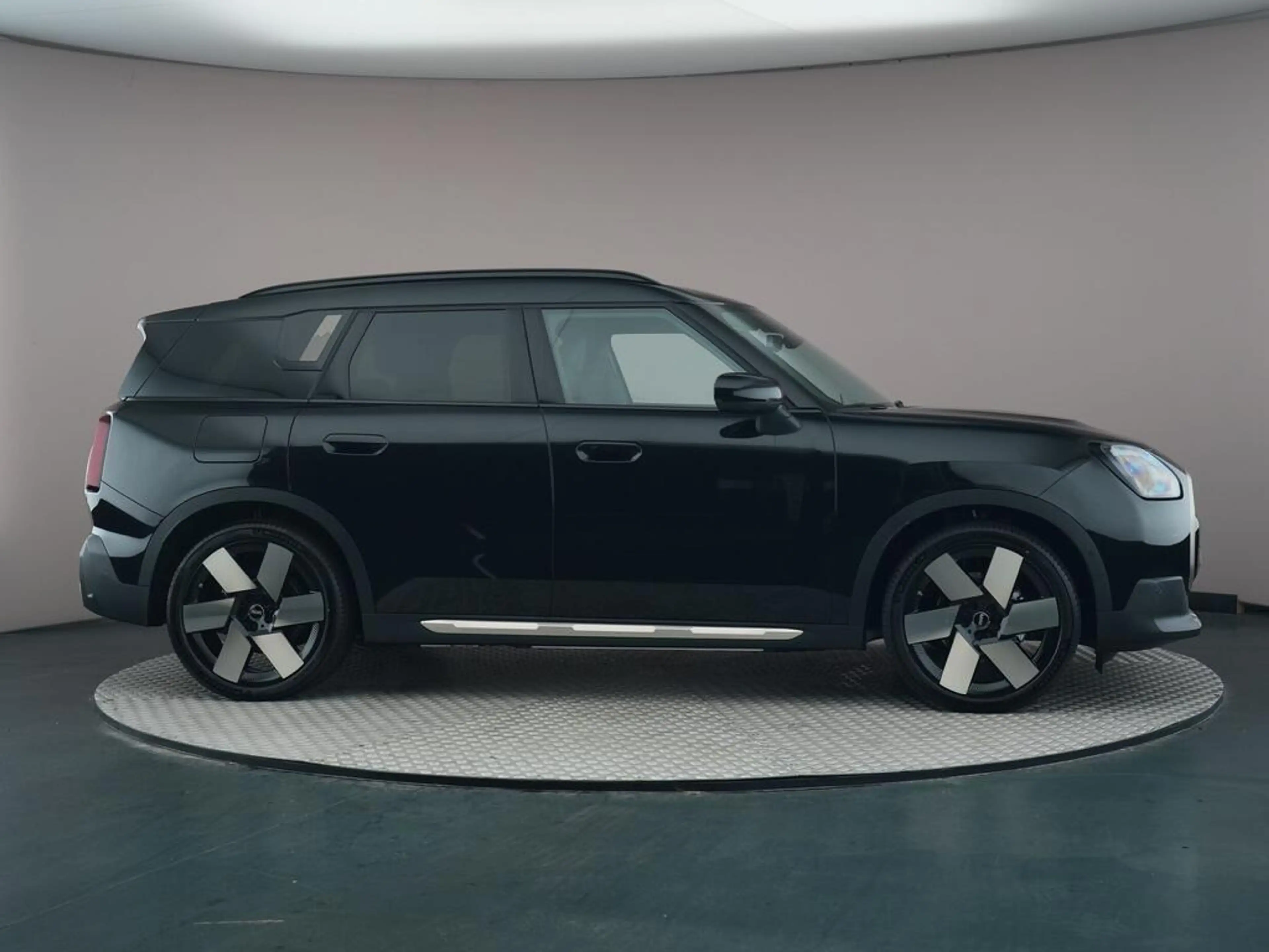 MINI Countryman E Favoured M 66.5 kWh — photo 8