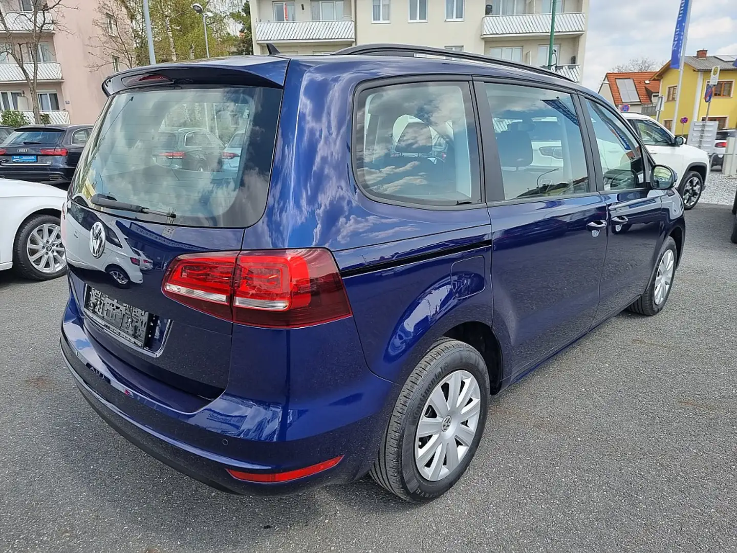 Volkswagen Sharan Trendline 2,0 TDI SCR 127g Bleu - 2