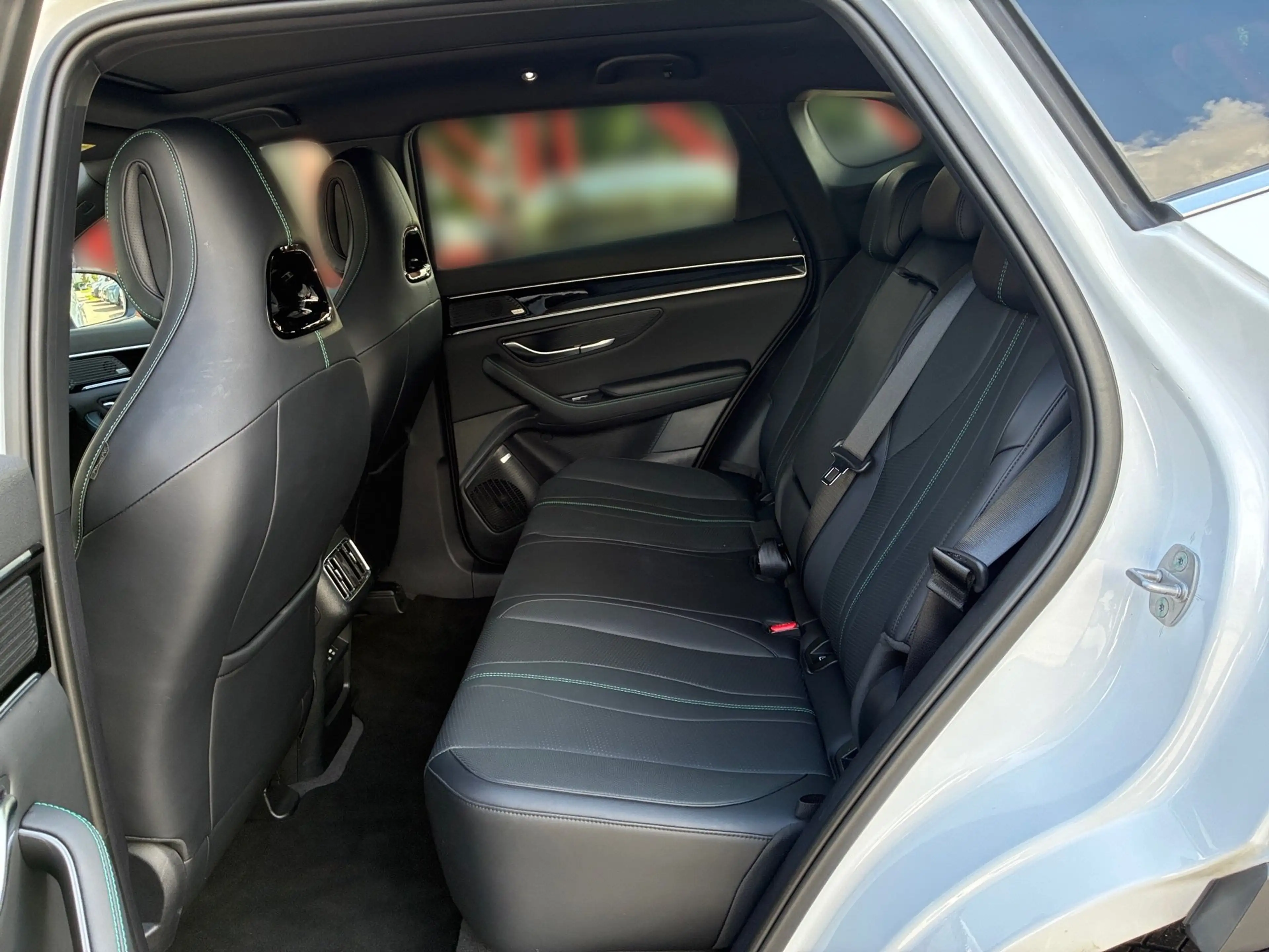 BYD Seal U 1.5 DM-i PHEV W Boost LED+SHZ+2xKlima+LM — photo 9