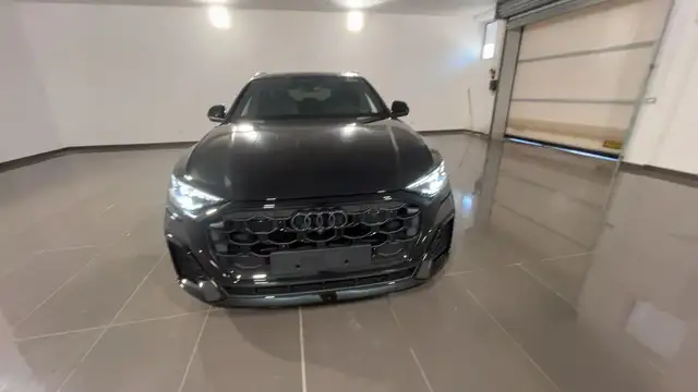 Audi Q8 view 2