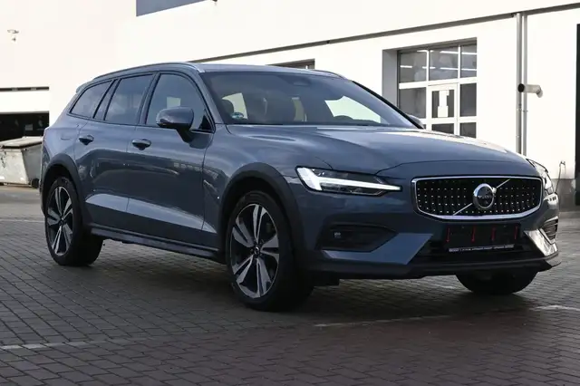 Volvo V60 view 11