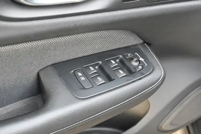 Volvo V60 view 15