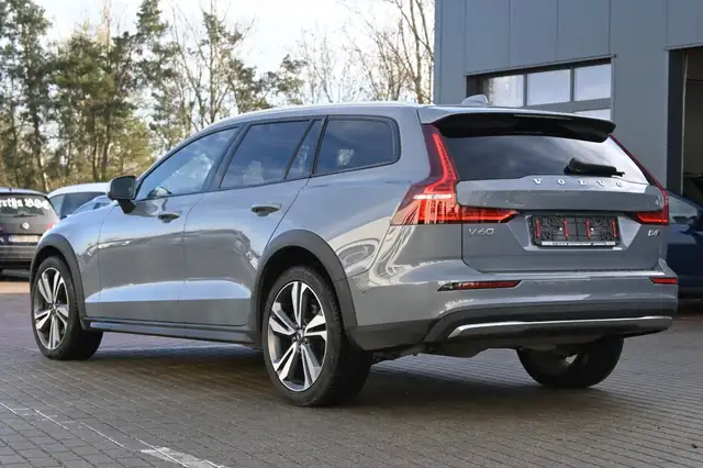 Volvo V60 view 7
