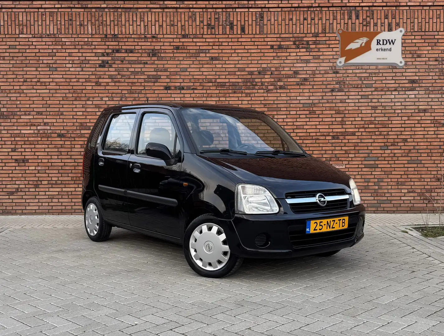Opel Agila 1.2-16V Enjoy,NEW APK, Carplay,AIRCO Schwarz - 1