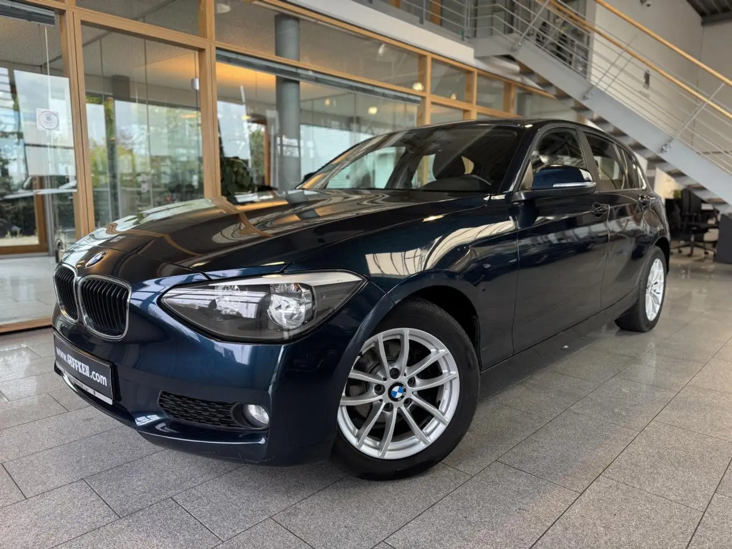BMW 116 i, Allwetter, Sitzheizung! Klima PDC Bleu - 1