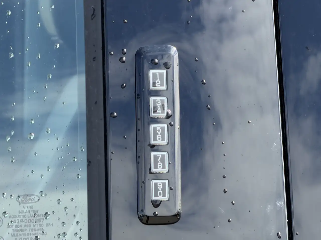 Ford F 350 снимка Ford F 350
