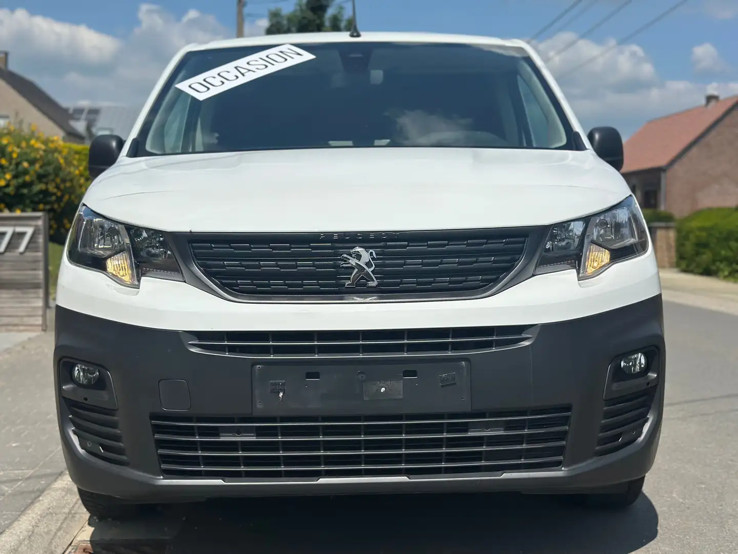Peugeot Partner 1.5 HDi L1 Light Premium 3 Pl.  @ 12400€ htva @ Blanc - 2