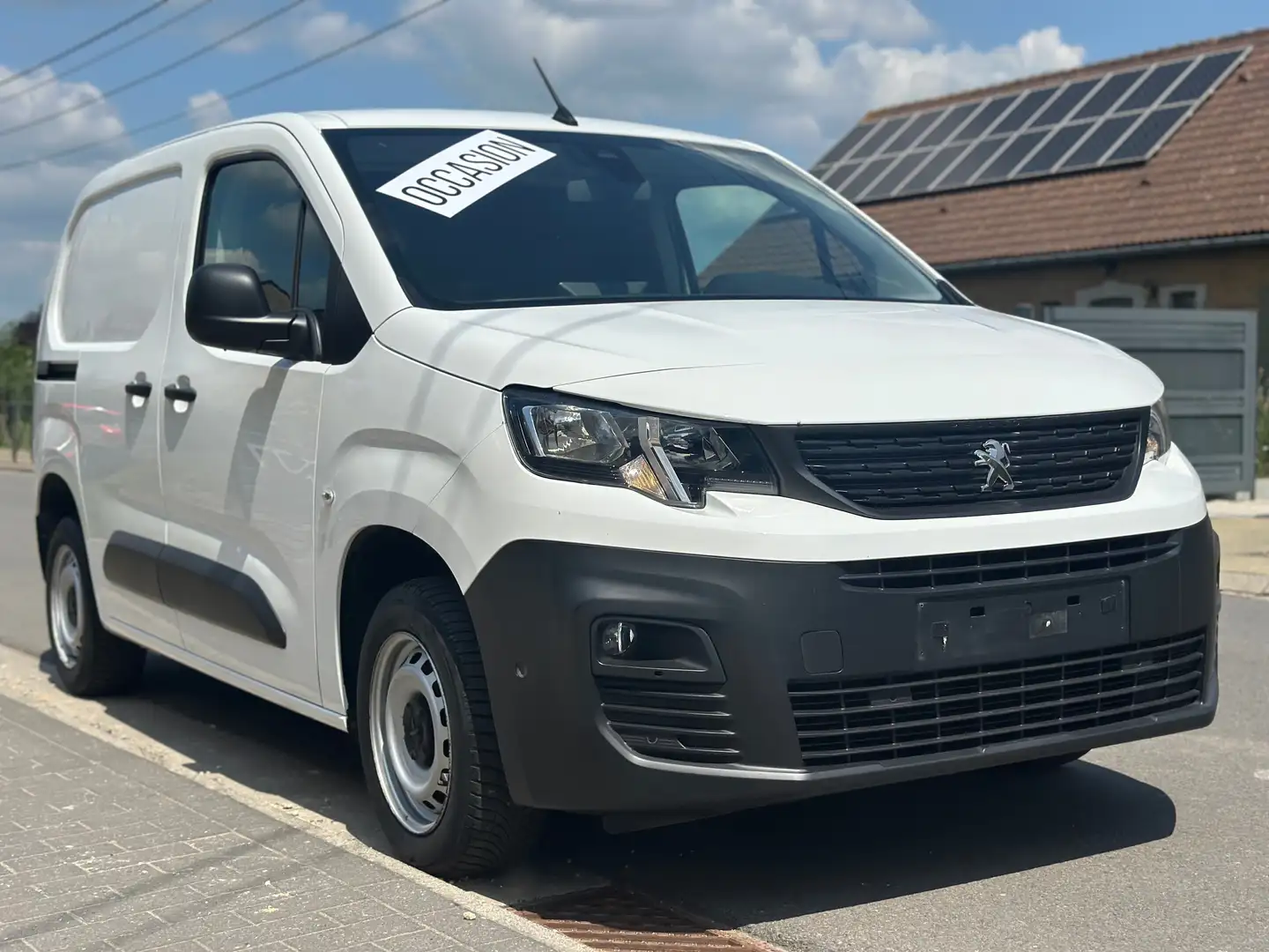 Peugeot Partner 1.5 HDi L1 Light Premium 3 Pl.  @ 12400€ htva @ Blanc - 1