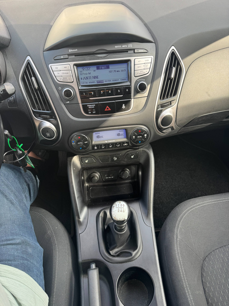 Hyundai iX35 1.6GDi 5 Star Edition 2WD*2.HAND*KLIMA*PDC* — photo 10