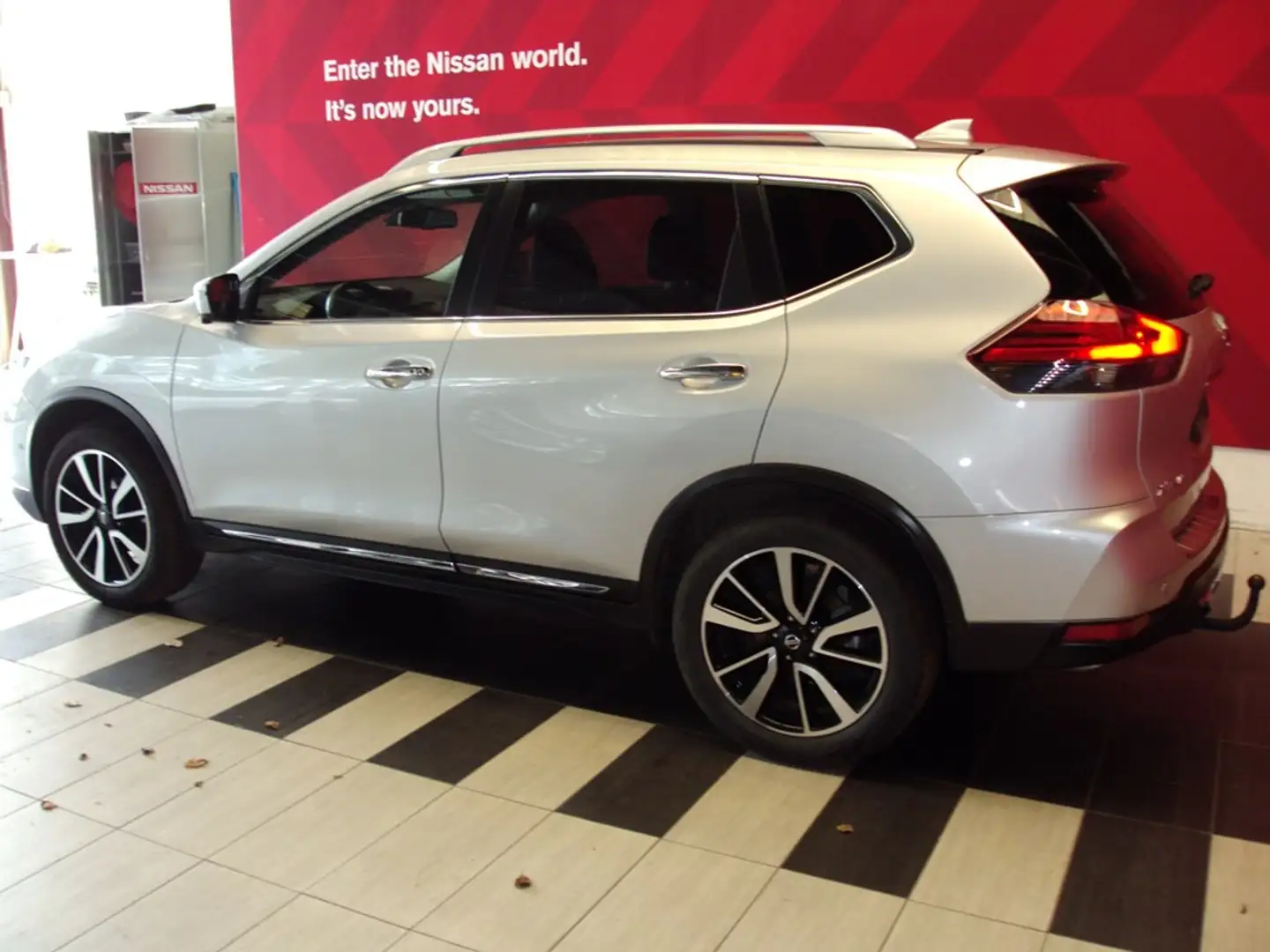 Nissan X-Trail 1.3 DIG-T TEKNA AUTOMAAT Zilver - 2