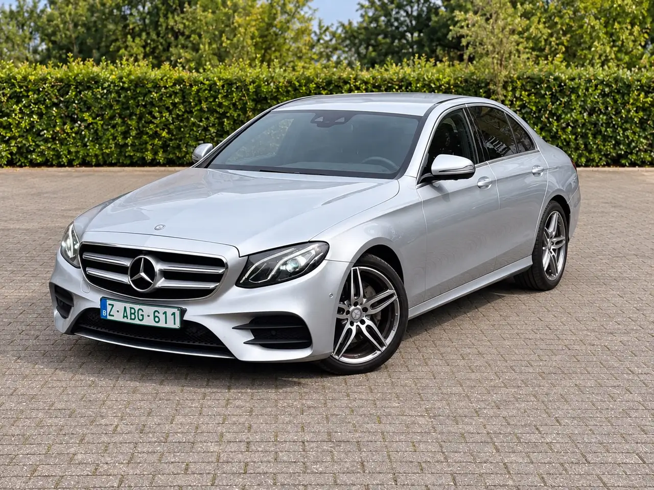 Mercedes-Benz E 200