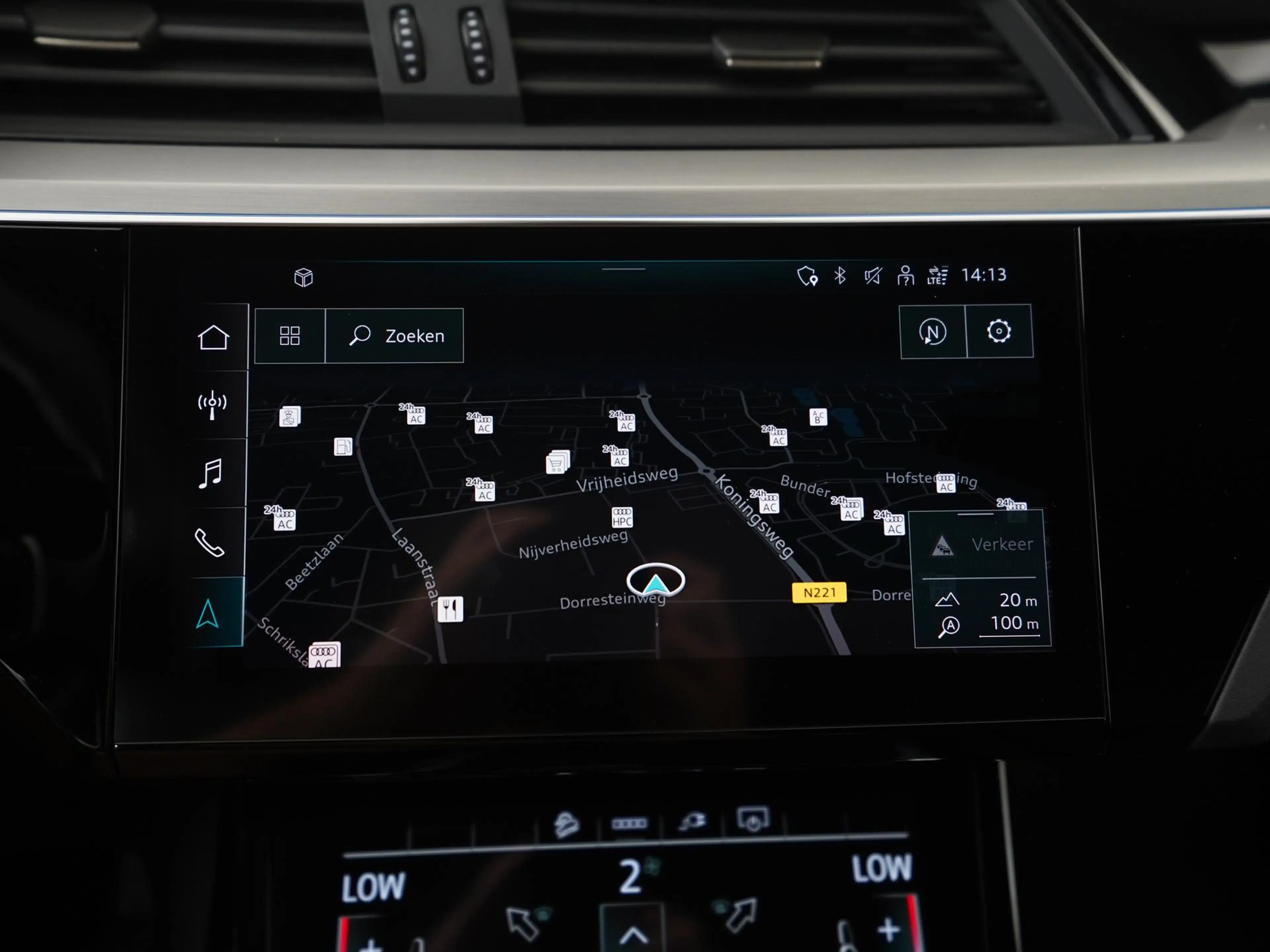 Audi e-tron 55 quattro S-Line Black Style 95 kWh | SOH 95% | P — photo 12