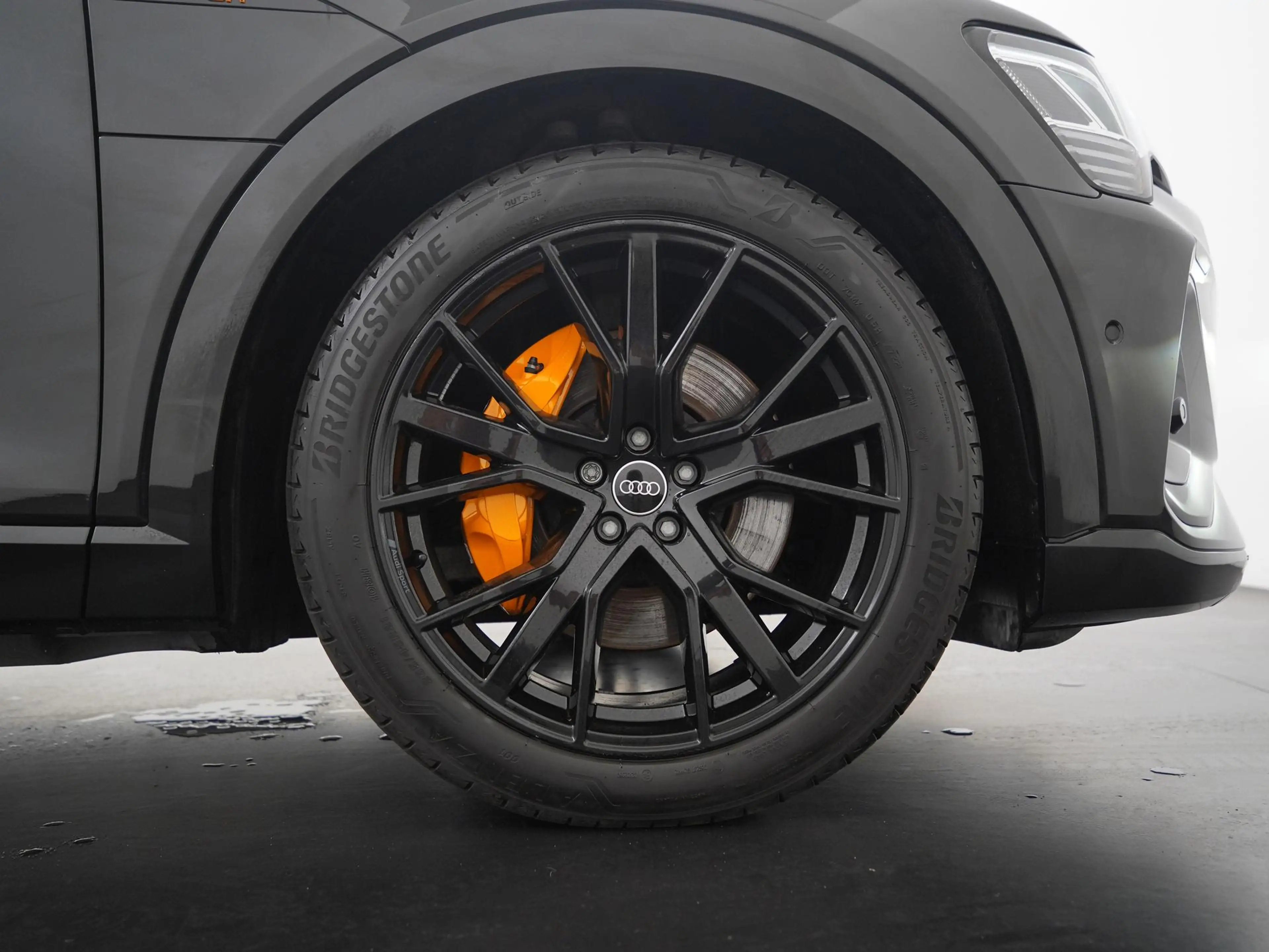 Audi e-tron 55 quattro S-Line Black Style 95 kWh | SOH 95% | P — photo 42