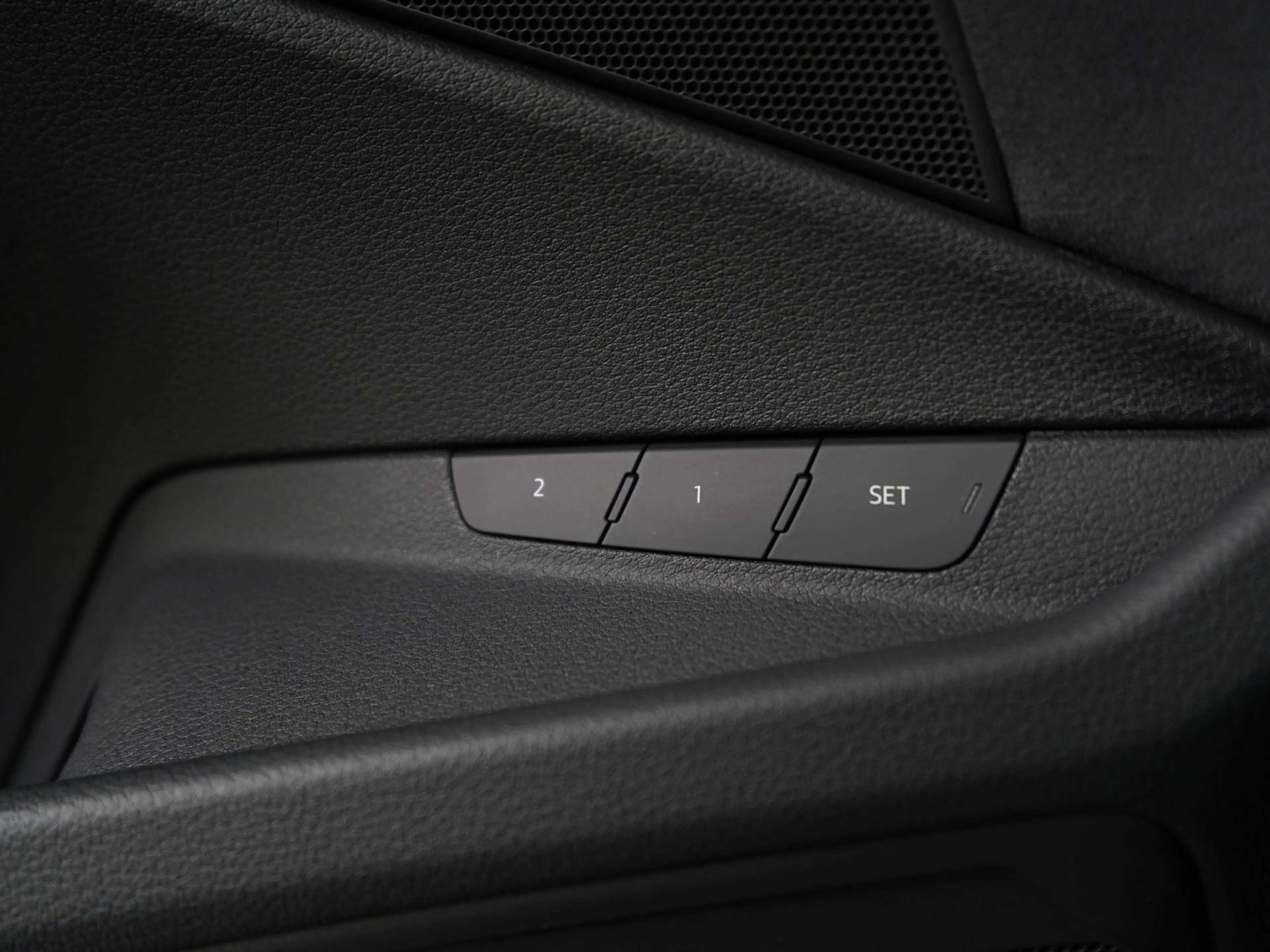 Audi e-tron 55 quattro S-Line Black Style 95 kWh | SOH 95% | P — photo 48